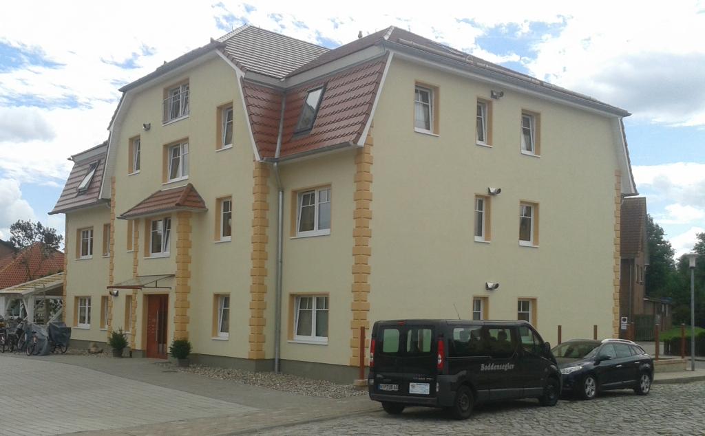 Mittelweg Eingang